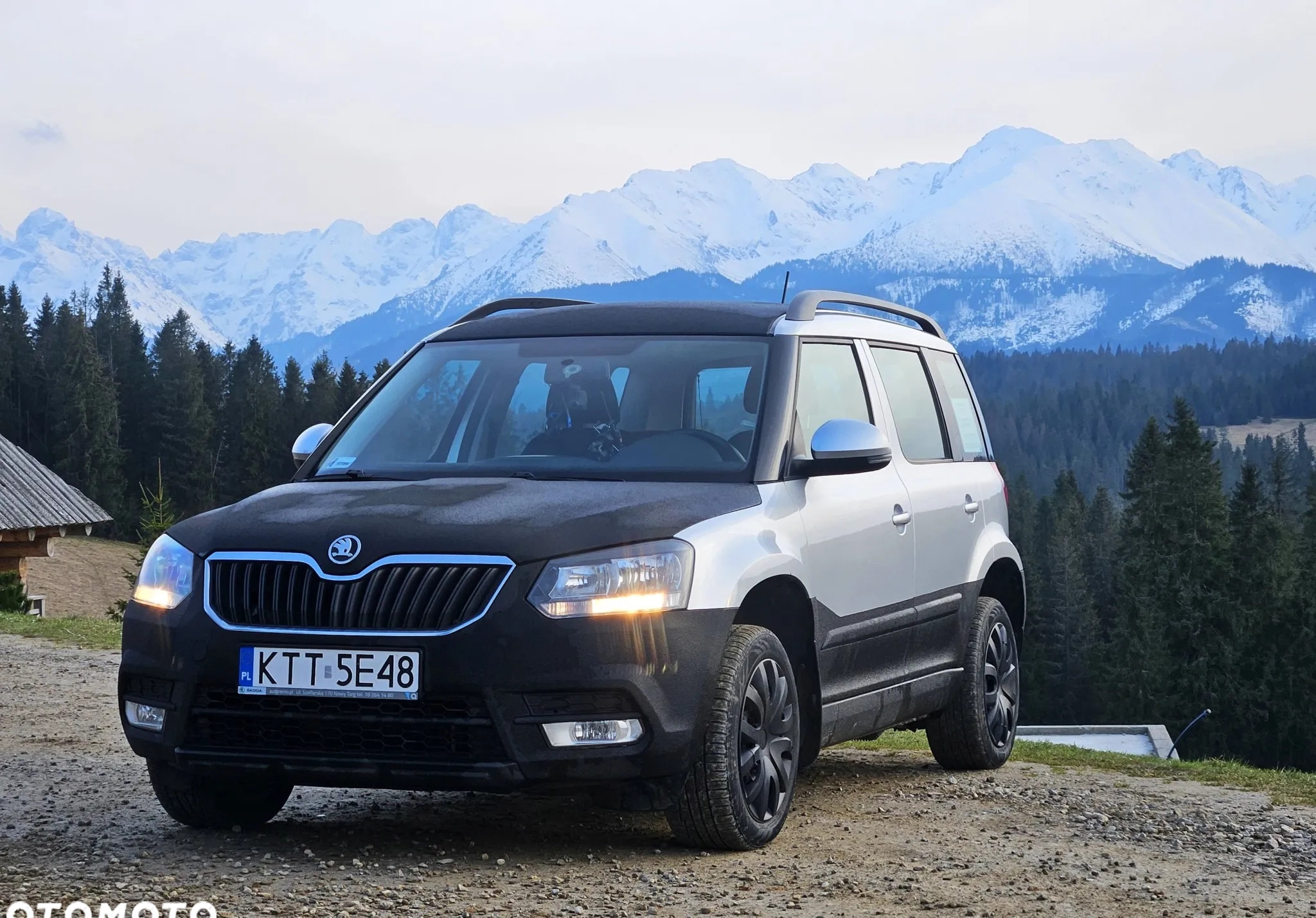 Skoda Yeti cena 39999 przebieg: 145000, rok produkcji 2014 z Ostrołęka małe 46